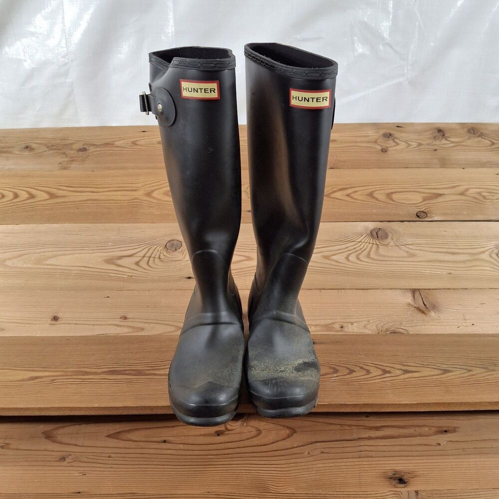 Hunter Original Tall Rain Boots for Women, Size US 7 - Black